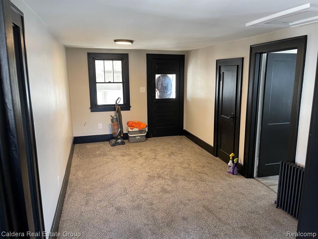 7888 CHAPOTON Street, Utica, MI 48317 — Photo 2