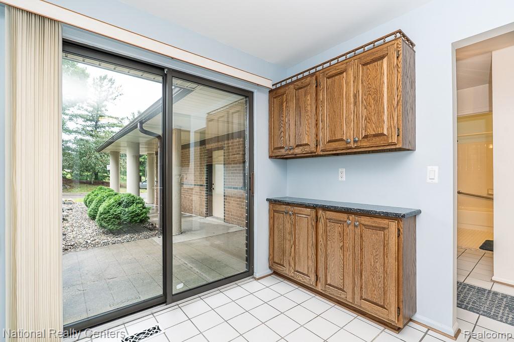906 Wexford Way, 3, Rochester Hills, MI 48307 — Photo 7
