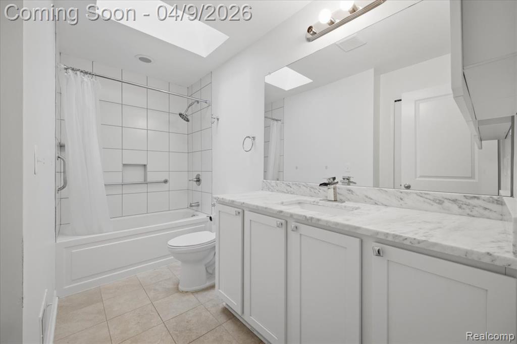 270 Greenan Lane, Lake Orion, MI 48362 — Photo 14