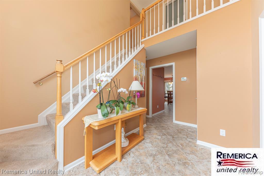 46206 LARCHMONT Drive, Canton, MI 48187 — Photo 6