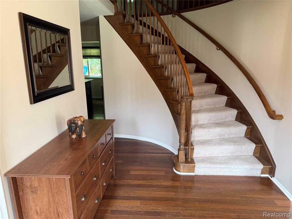 5540 Bostall Woods Drive, Rochester, MI 48306 — Photo 11