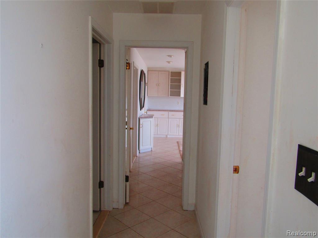 15801 Providence Drive, 10C, Southfield, MI 48075 — Photo 9