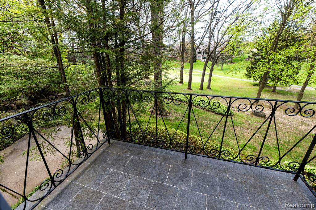 5467 Bristol Parke Drive, Clarkston, MI 48348 — Photo 41