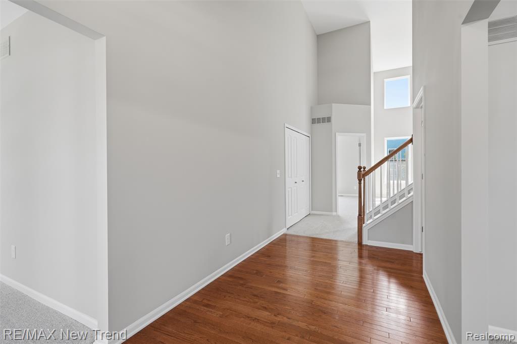 7301 VILLAGE PARK Drive, Independence, MI — Photo 6