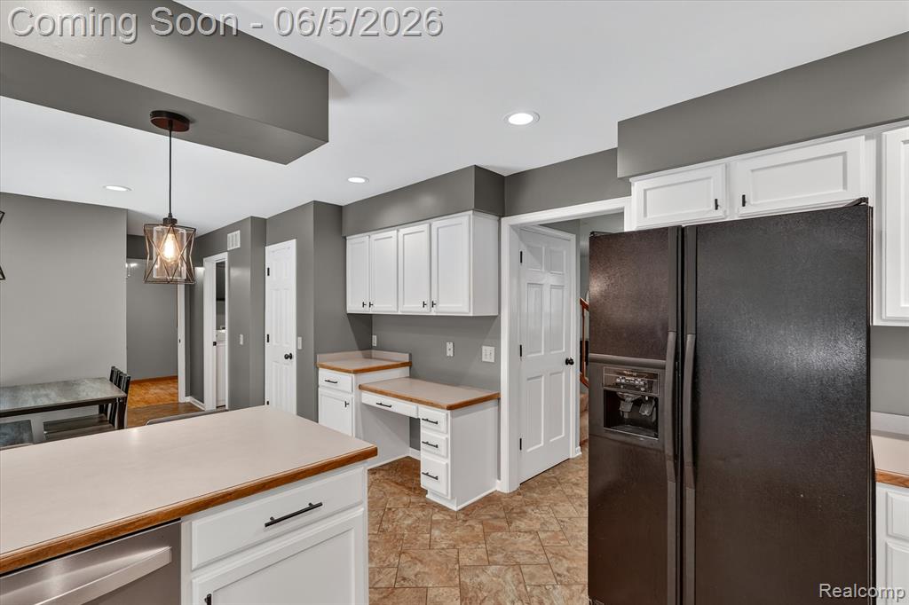 15129 Locust Grove Drive, Byron, MI 48418 — Photo 9