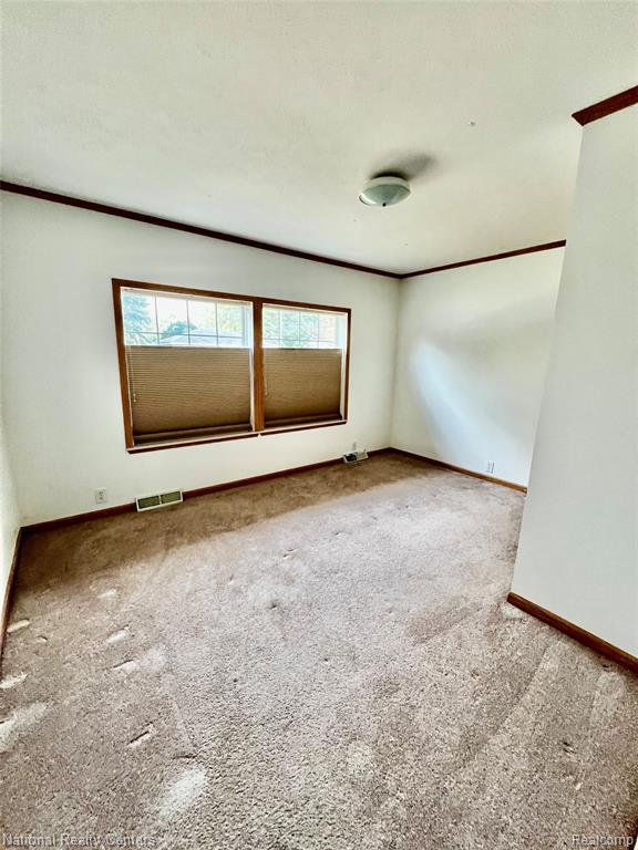 8015 Syracuse Street, Taylor, MI 48180 — Photo 18