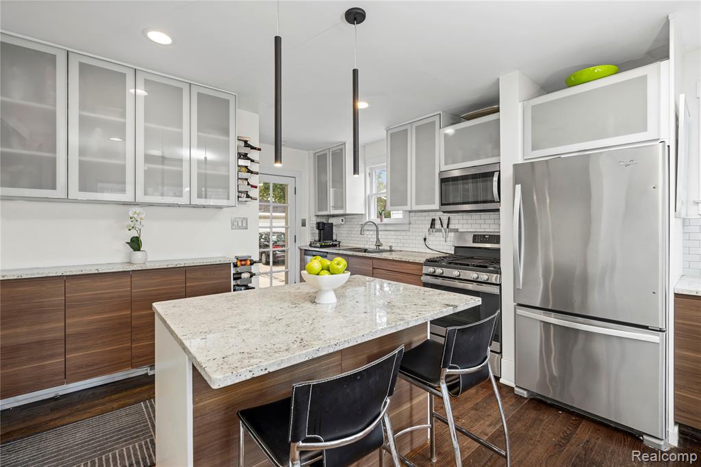 817 Fernwood Road, Royal Oak, MI 48067 — Photo 11