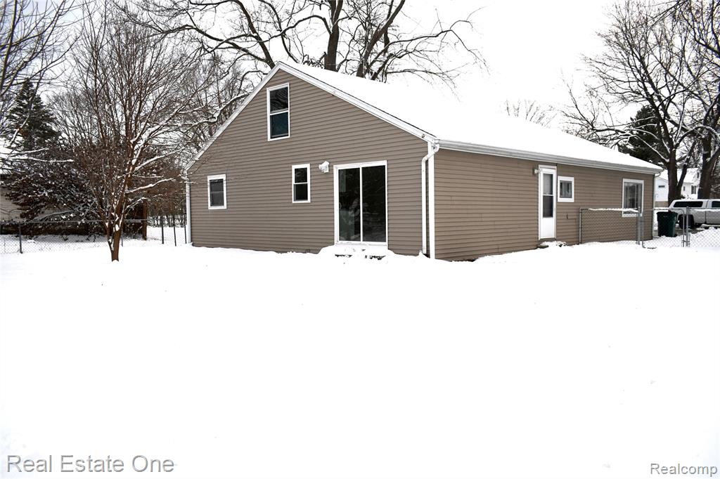 825 Ferley Street, Lansing, MI 48911 — Photo 39