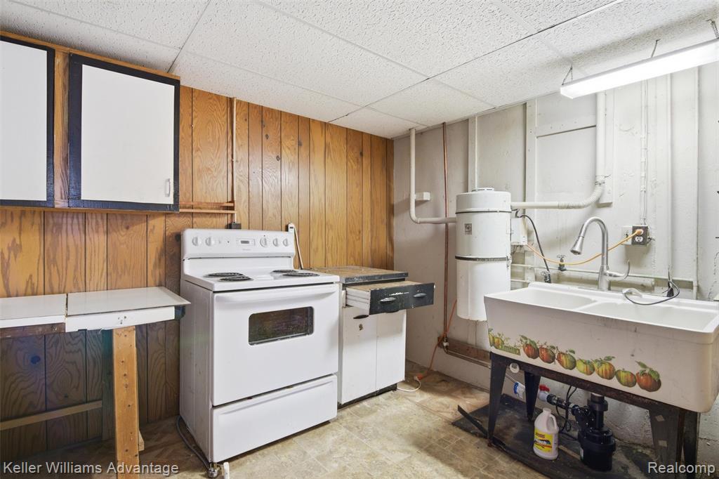 7670 7 Mile Road, Northville, MI, 48167