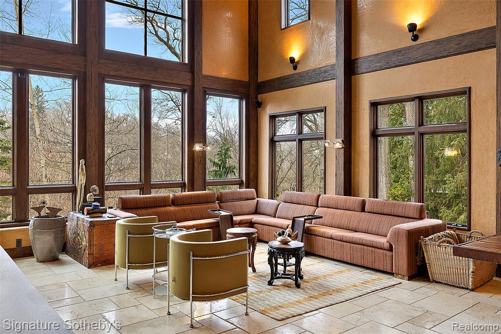 7357 LINDENMERE Drive, Bloomfield Hills, MI 48301 — Photo 15