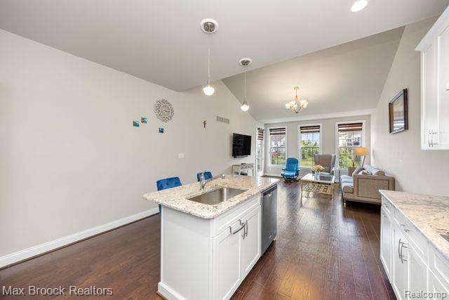 42897 CARDINAL Way, Novi, MI — Photo 15