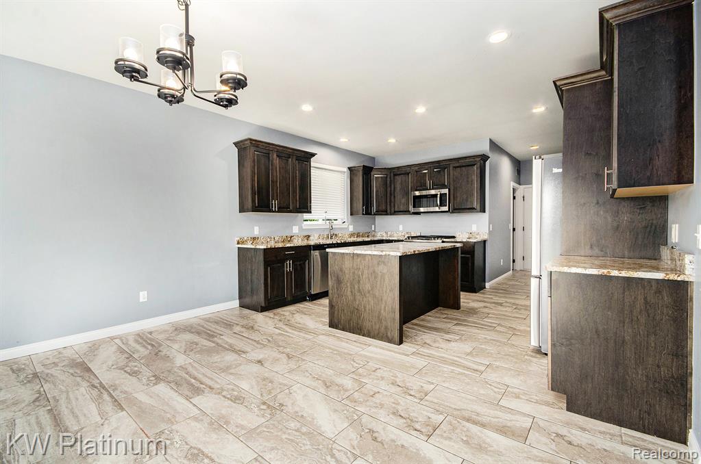 52800 Card Road, Macomb, MI 48042 — Photo 13