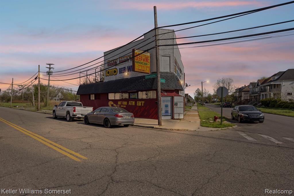9606 SHOEMAKER Street - Photo 2