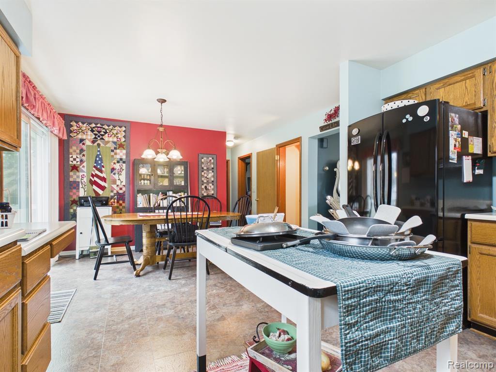 6882 Jones Road, North Branch, MI 48461 — Photo 17