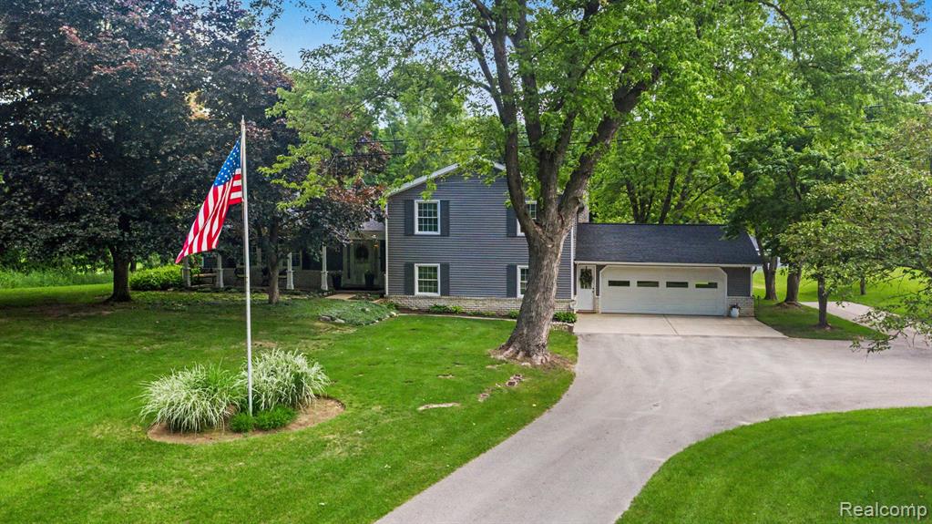 9100 Pine Knob Road, Clarkston, MI 48348