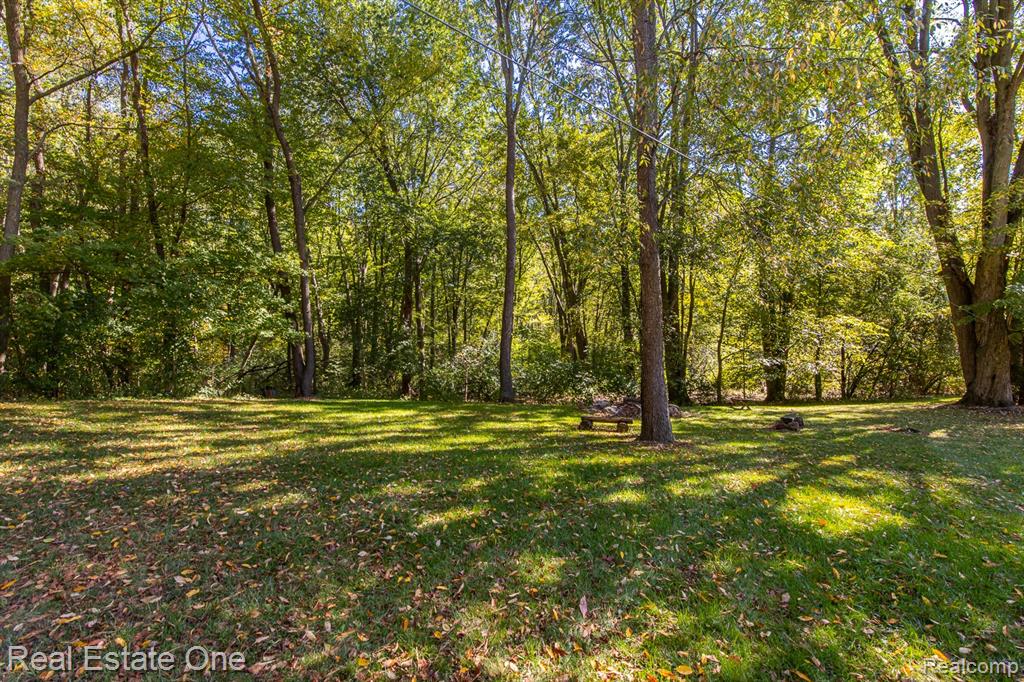 5690 White Lake Road, Clarkston, MI — Photo 76