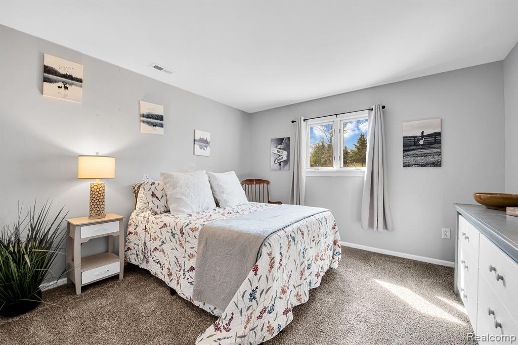 8255 BURPEE Road, Grand Blanc, MI 48439 — Photo 29