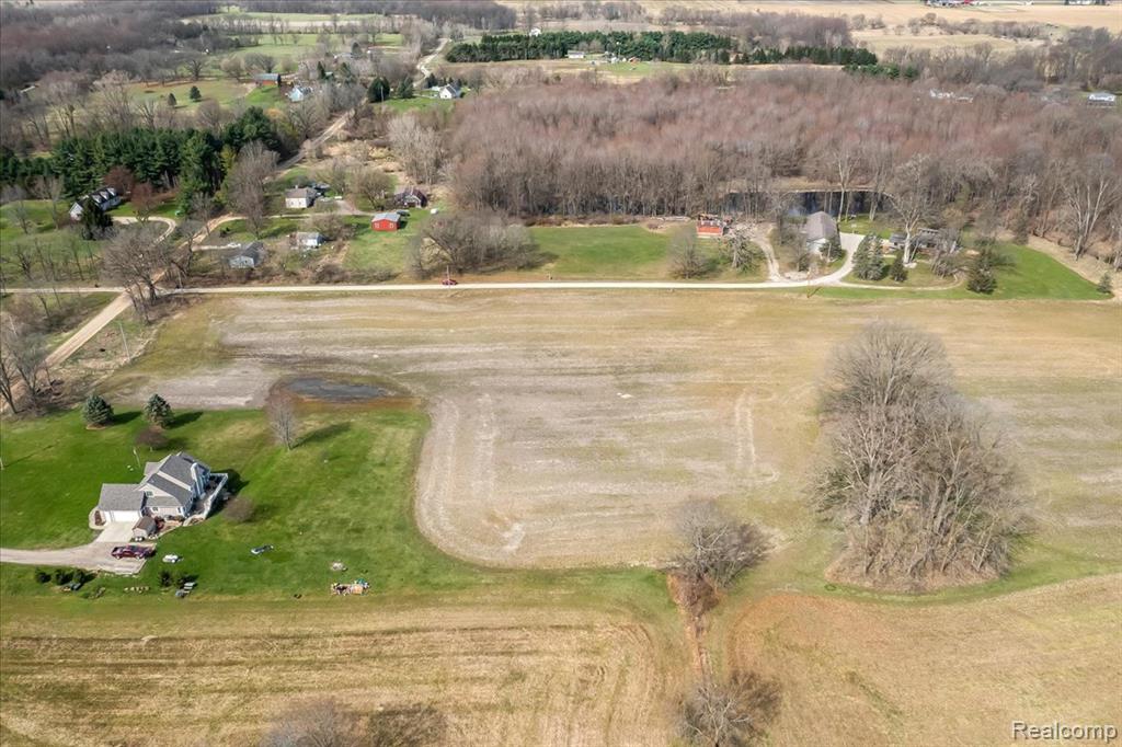 L Schrepfer Road, Howell, MI 48855 — Photo 8
