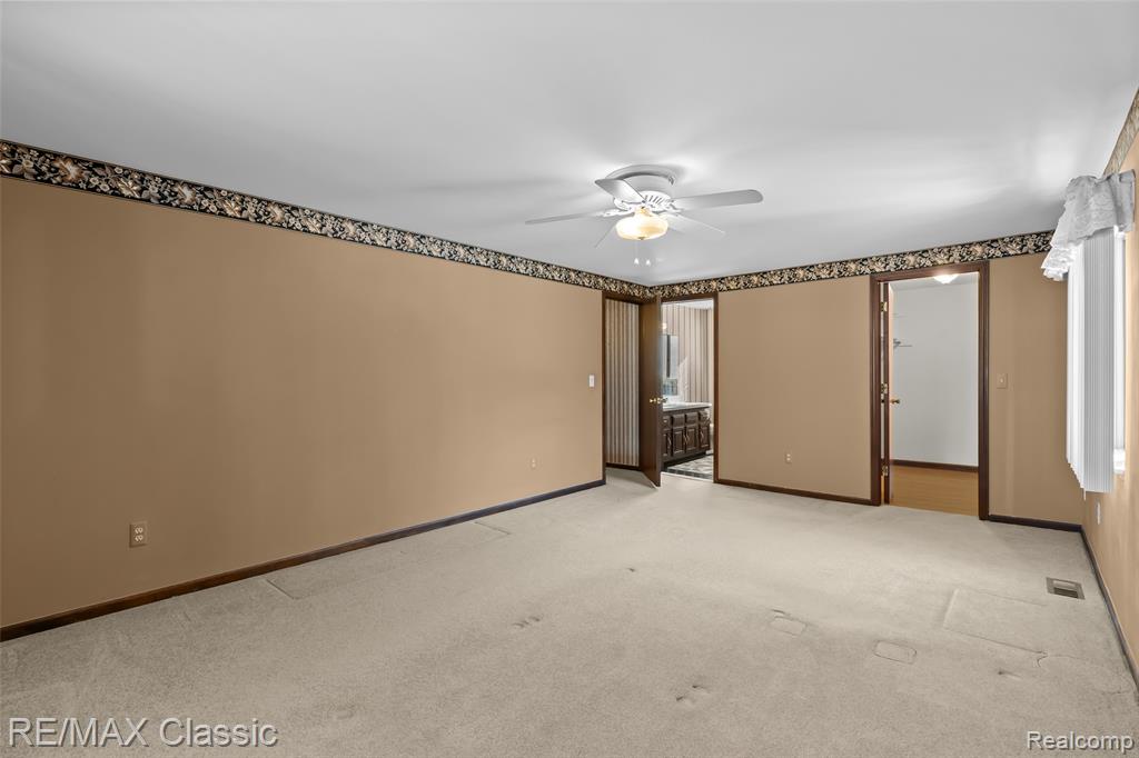 6313 Kiev Street, West Bloomfield, MI 48324 — Photo 29