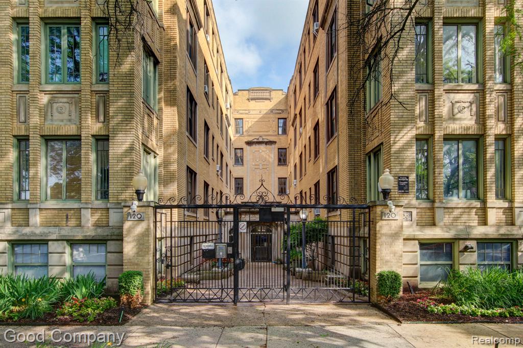 120 Seward Street, Detroit, MI 48202