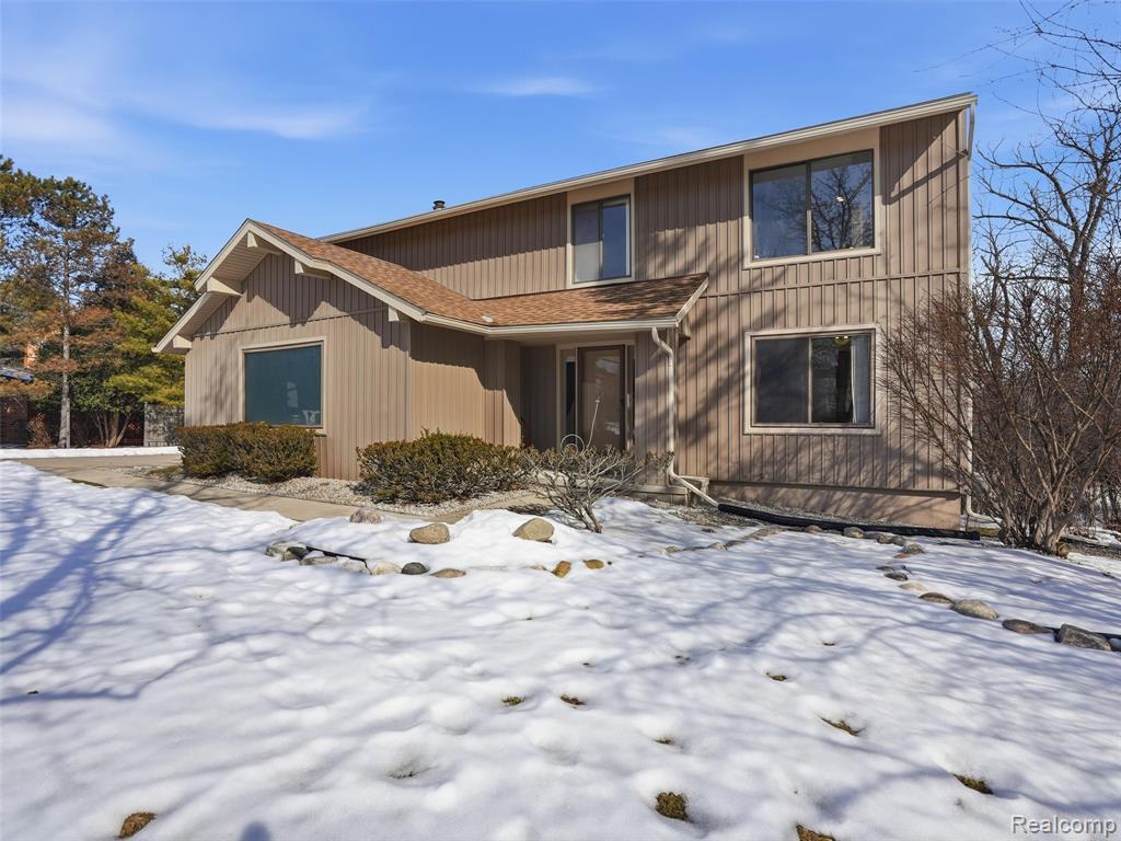 5585 Culpepper Drive, West Bloomfield, MI — Photo 2