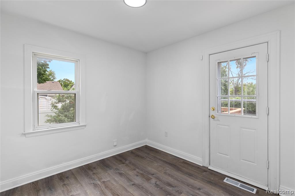 885 Hawthorne Avenue, Ypsilanti, MI 48198 — Photo 12