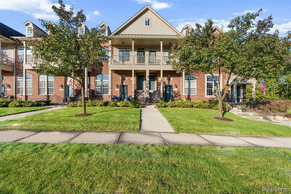 470 Old Pine Way, Walled Lake, MI 48390 — Photo 3