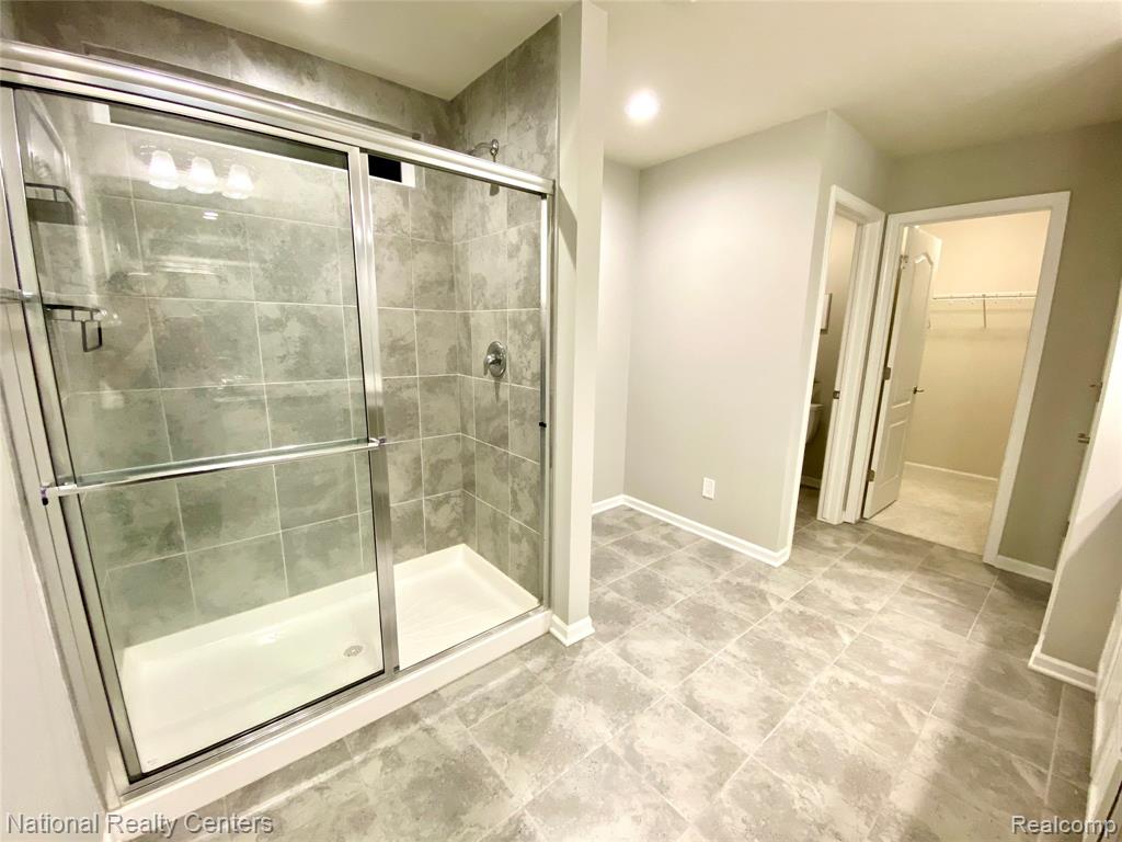 2835 Dillon Drive, Ann Arbor, MI 48105 — Photo 18
