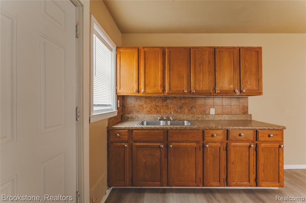 460 Nevada Avenue, Pontiac, MI 48341 — Photo 8
