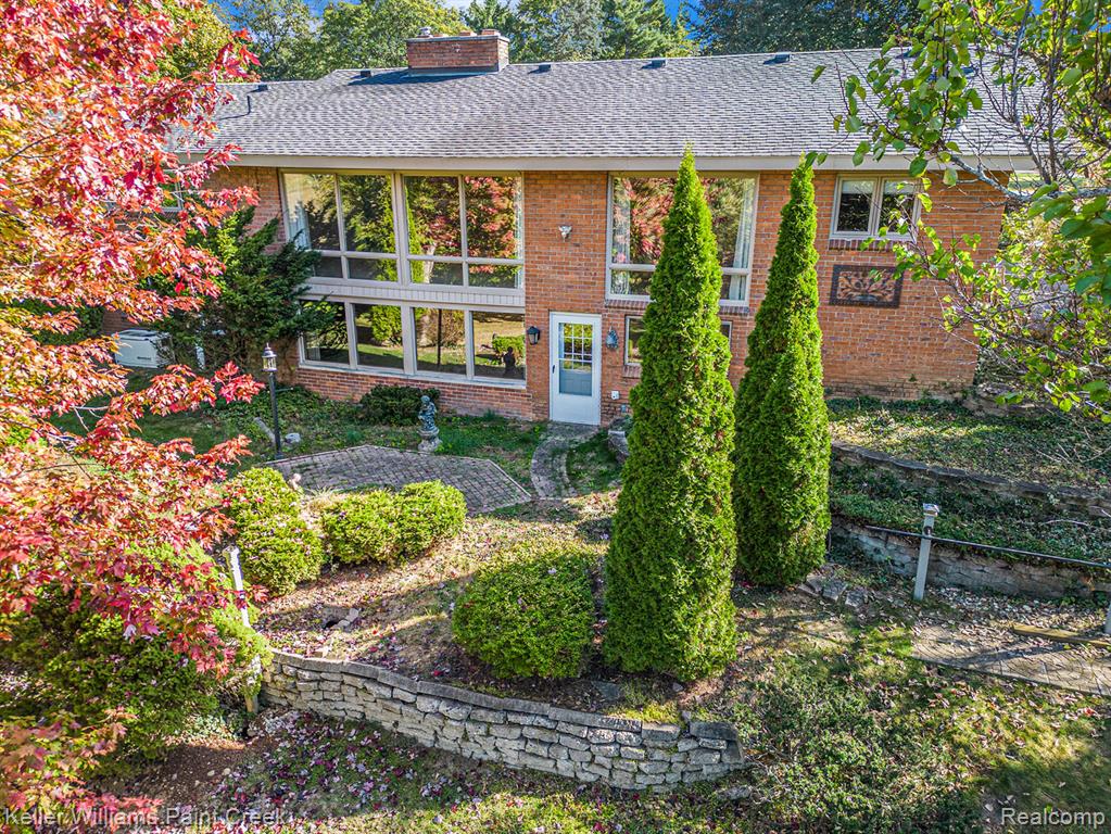 6720 Castle Drive, Bloomfield Hills, MI 48301 — Photo 19