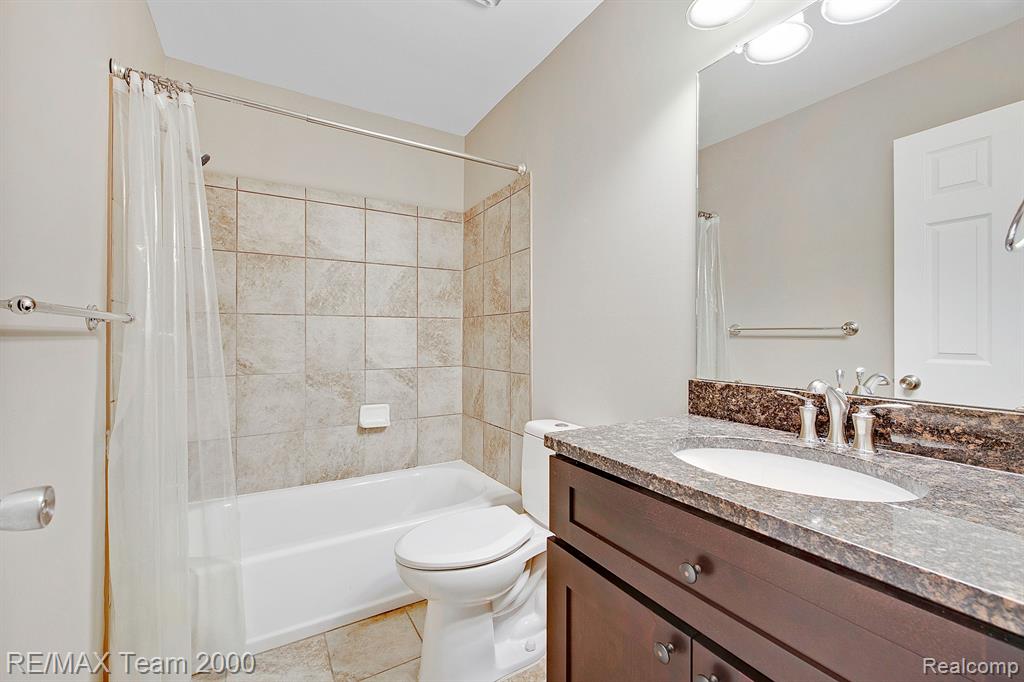42461 LILLEY POINTE Drive, Canton, MI 48187 — Photo 11