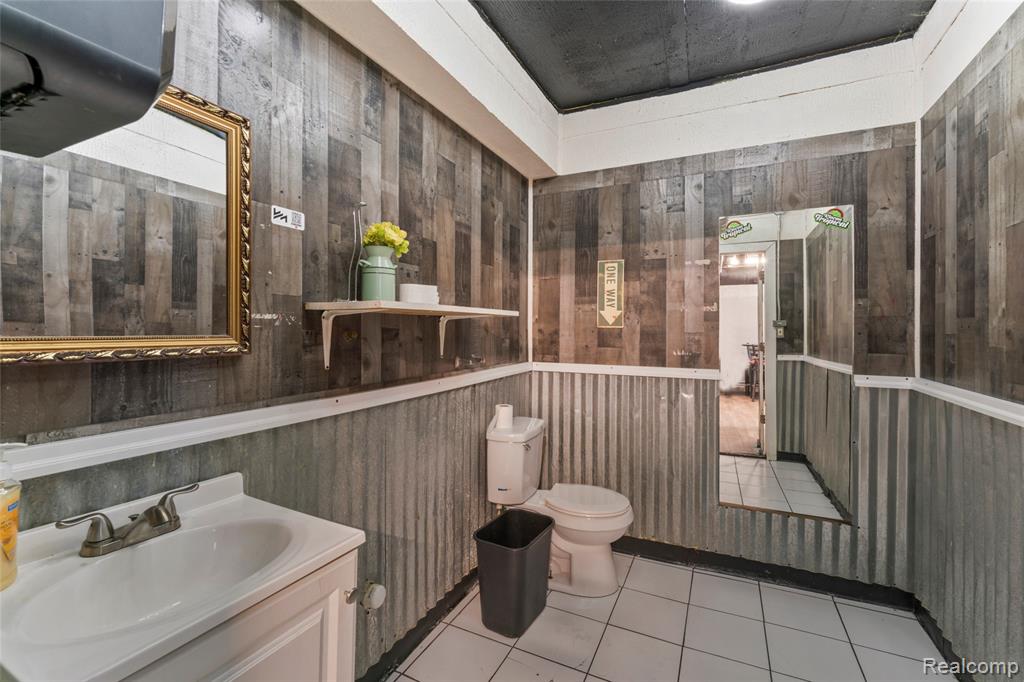 6538 Michigan Avenue, Detroit, MI 48210 — Photo 38