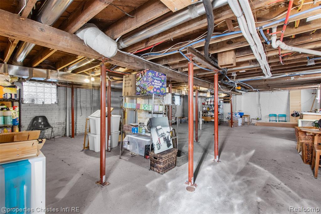 221 Chalmers Street, Detroit, MI 48215 — Photo 21
