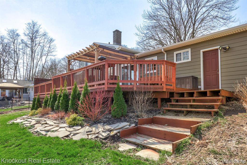 5936 Wellington Drive, Clarkston, MI — Photo 36