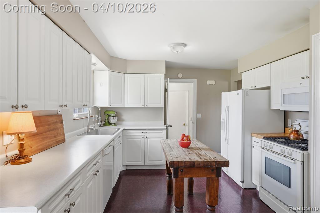 8287 Seymour Road, Gaines Vlg, MI 48436 — Photo 12