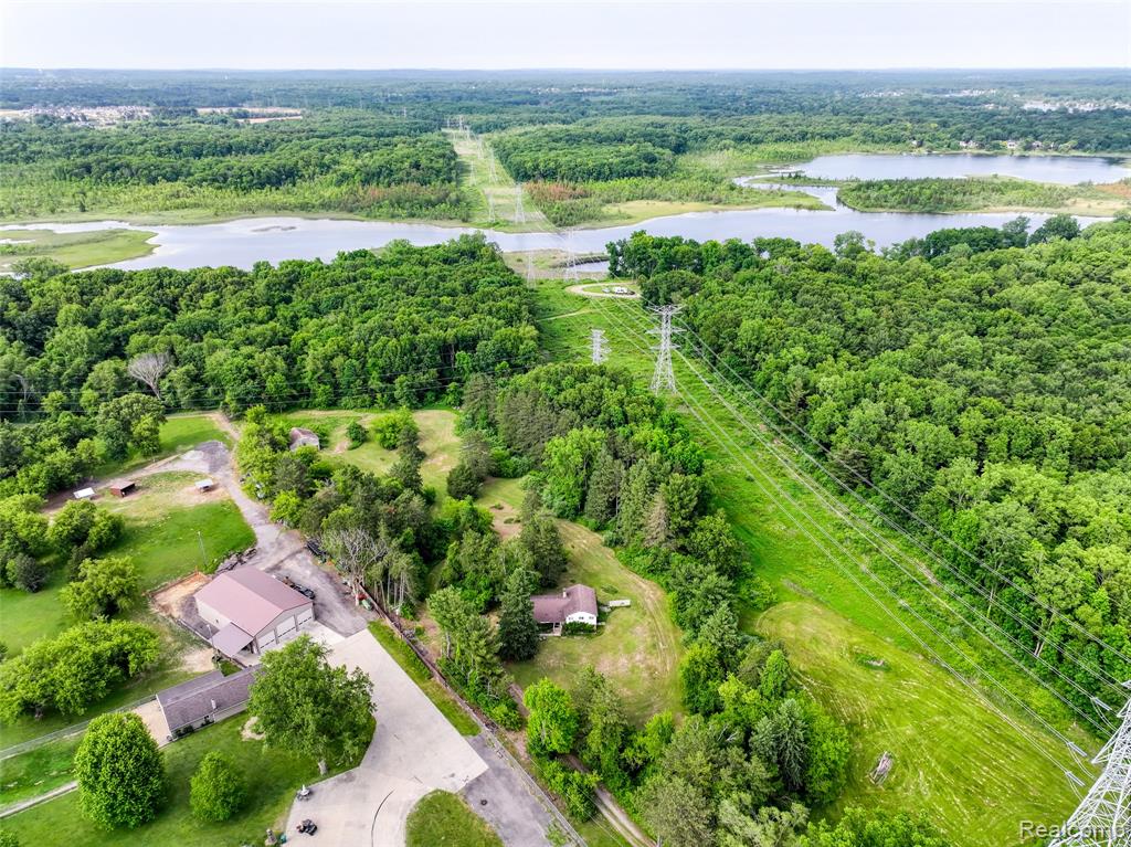 3020 Glengary Road, Commerce Twp, MI 48382 — Photo 2