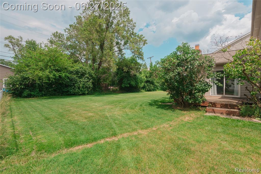 67 LARCHWOOD Drive, Troy, MI 48083 — Photo 28