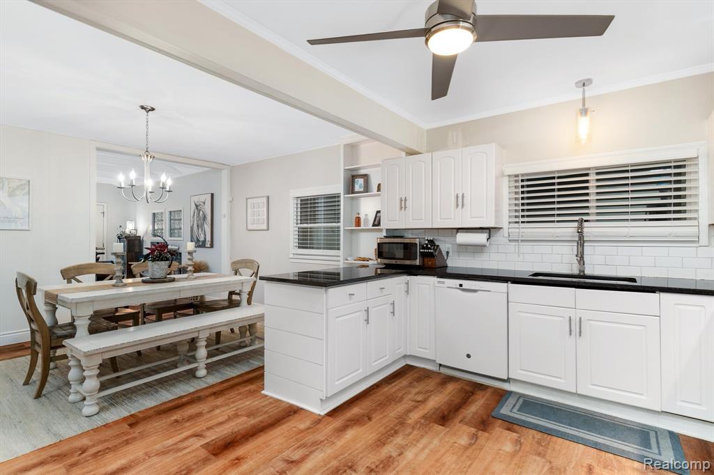 730 RENSHAW Street, Rochester, MI 48307 — Photo 16