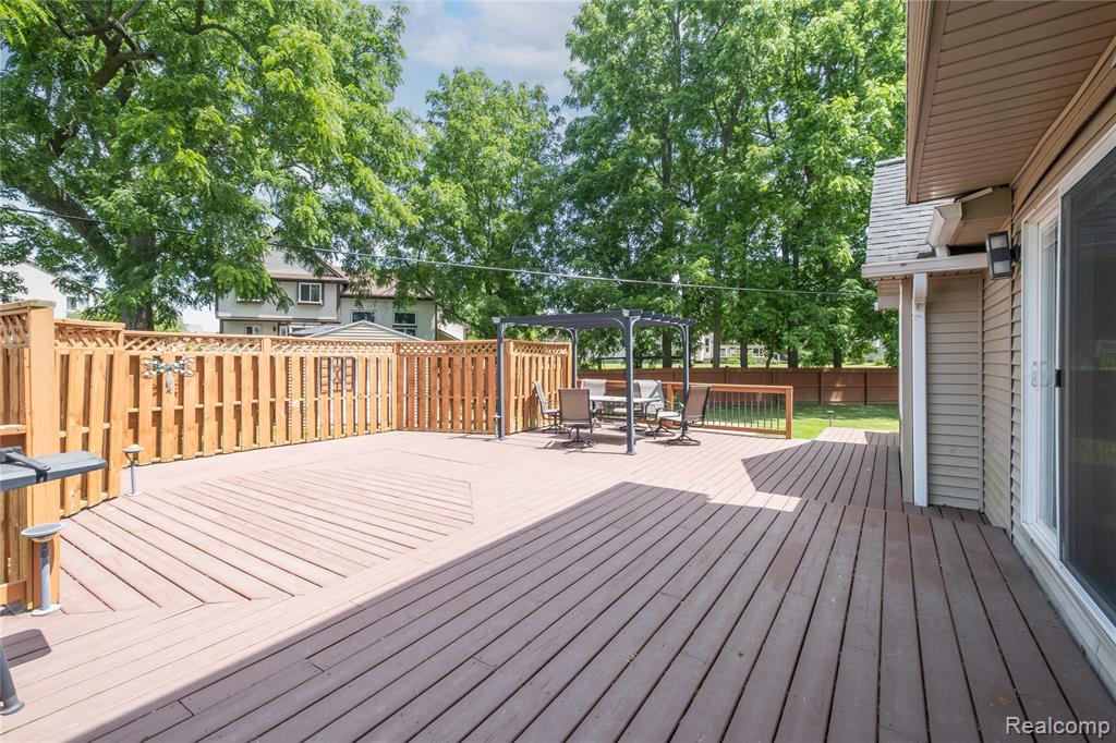 4191 Knollwood Drive, Grand Blanc, MI 48439 — Photo 6