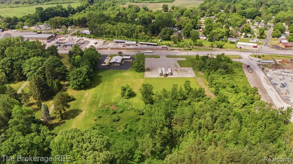 6093 Dixie Highway, Bridgeport, MI 48722 — Photo 19