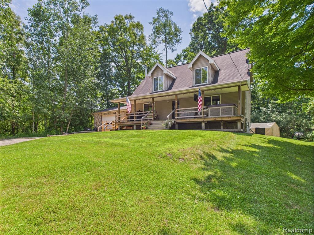 193 MILLER LAKE Road, Columbiaville, MI 48421 — Photo 3
