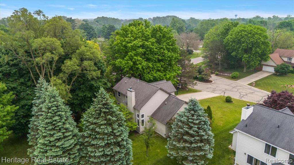624 Glenmoor Drive, Oxford, MI 48371 — Photo 49