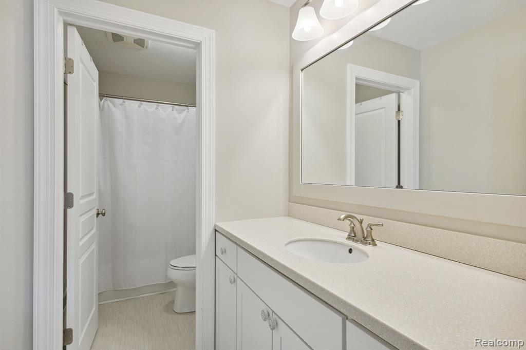 7236 Waltham Drive, Kalamazoo, MI 49009 — Photo 29