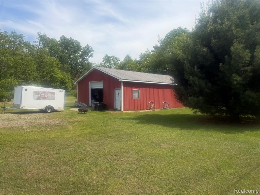 5716 Falkenbury Road, North Branch, MI 48461 — Photo 4