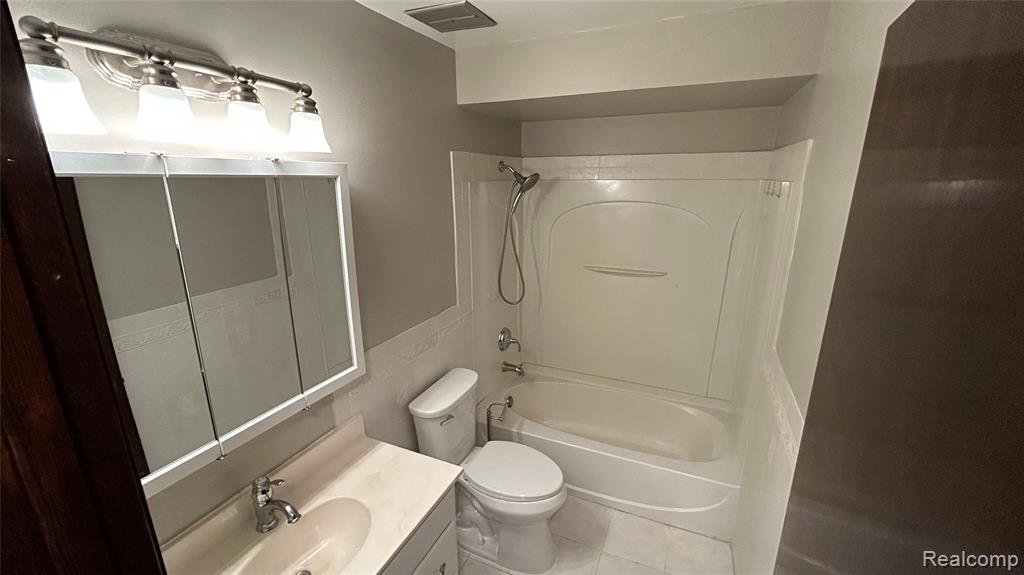8397 Reese Road, Clarkston, MI 48348 — Photo 15