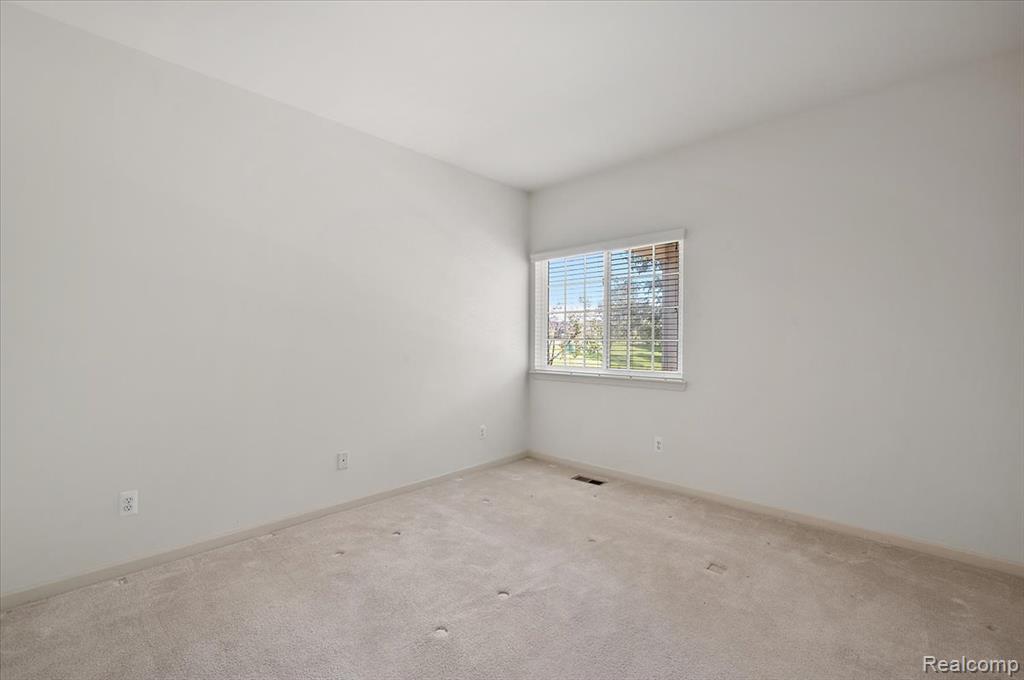 6713 Boulder Pointe Drive, Washington, MI — Photo 25