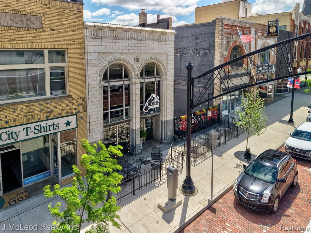 635 S Saginaw Street, Flint, MI 48502 — Photo 50