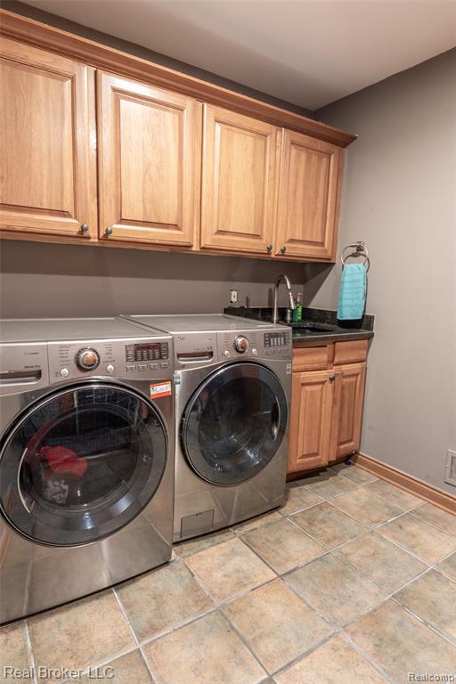 816 Seager Street, Commerce Twp, MI 48390 — Photo 14