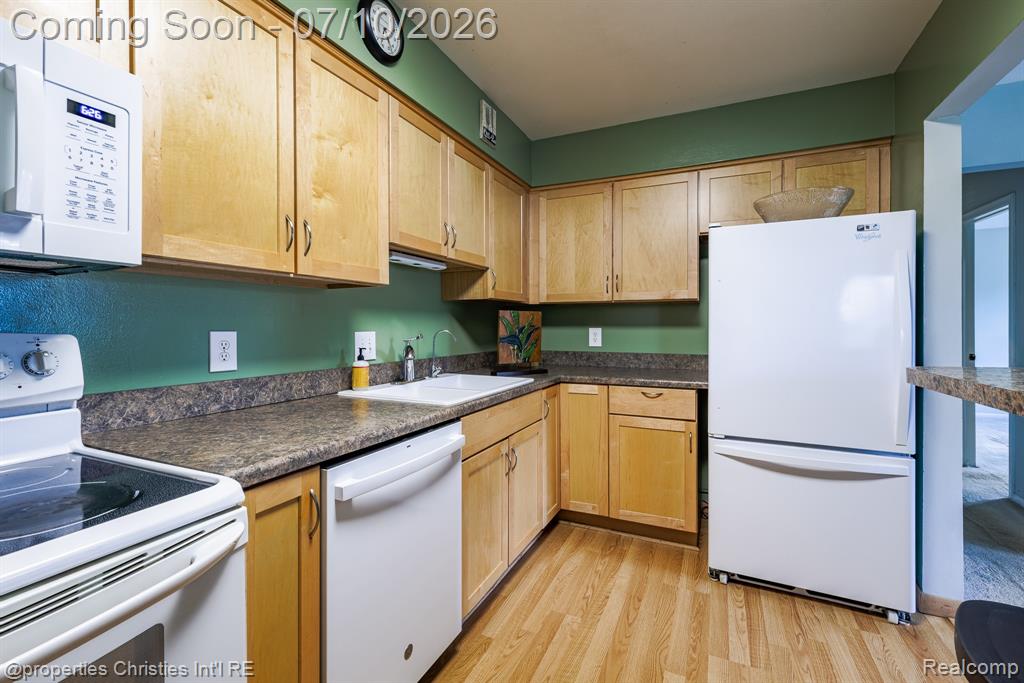 41678 Bedford Drive, Canton, MI 48187 — Photo 13
