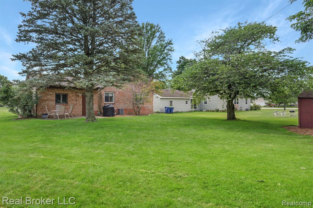 8029 WOODHALL Road, Birch Run, MI 48415 — Photo 20
